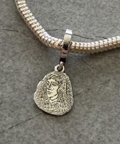 Charm plata virgen esperanza triana