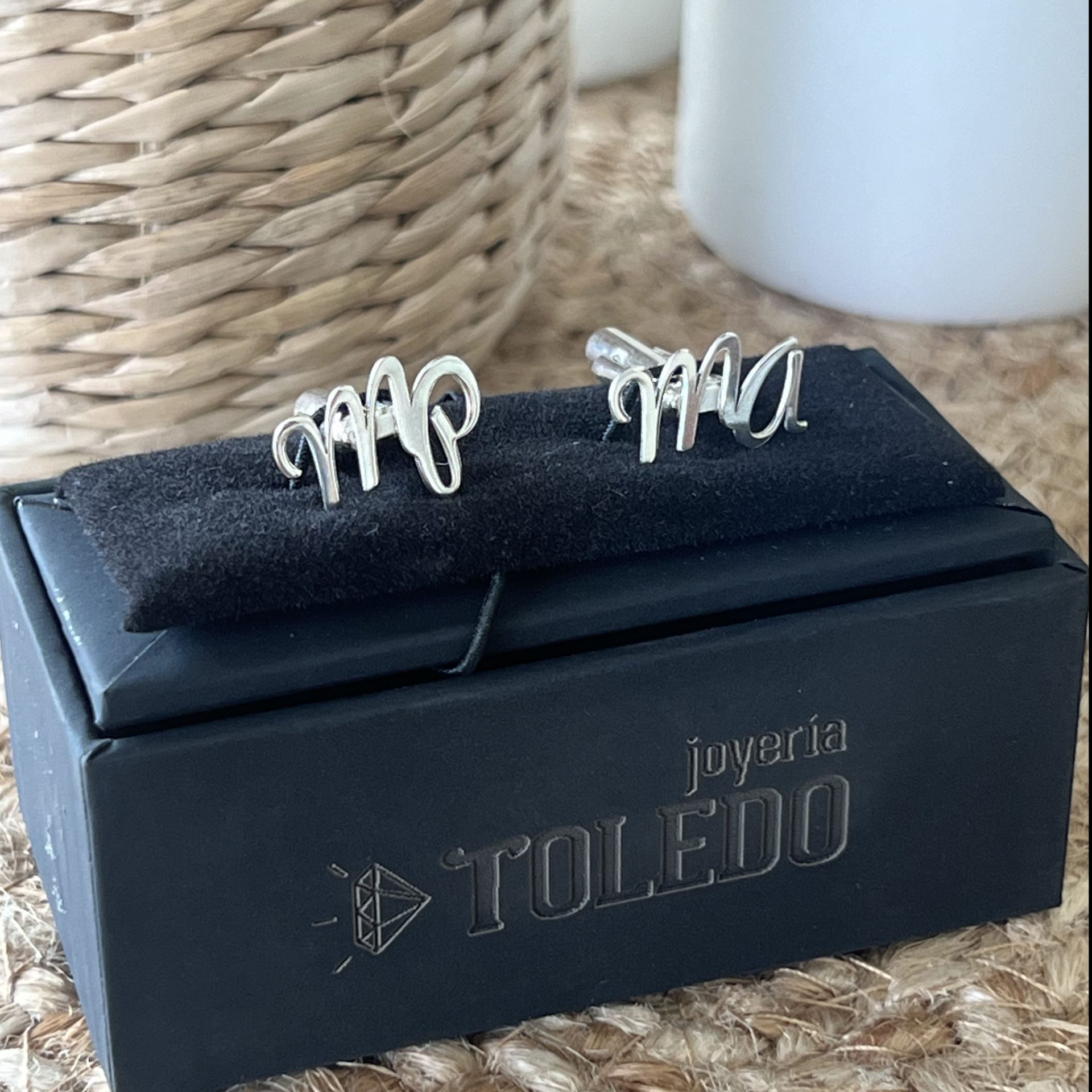Gemelos plata de ley letras silueta