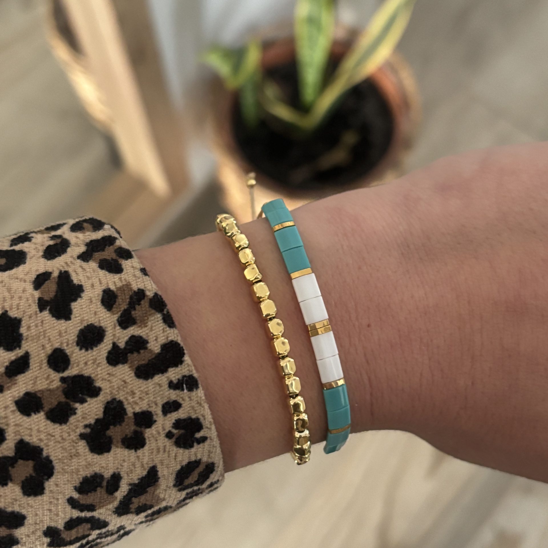 Pulsera plata chapada bolas