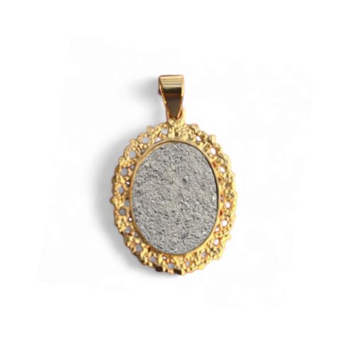 Medalla plata chapado filigrana con cenizas