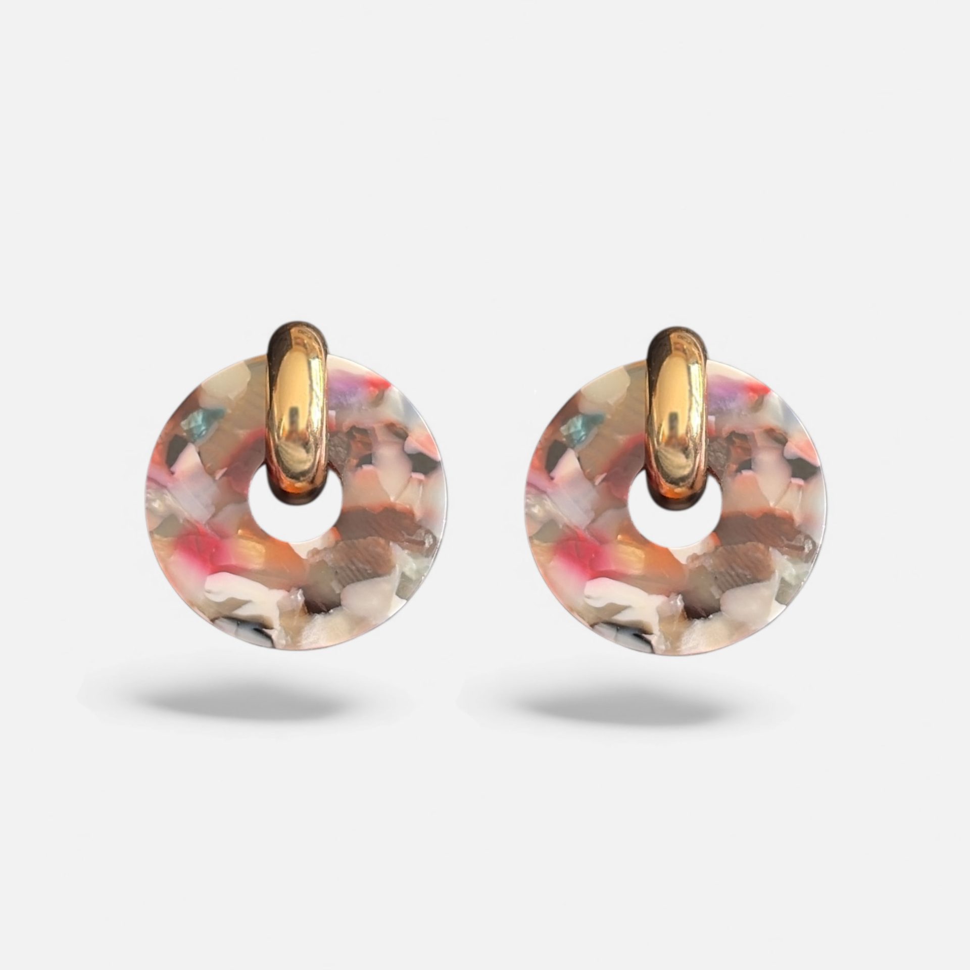 Pendientes May chapado laton