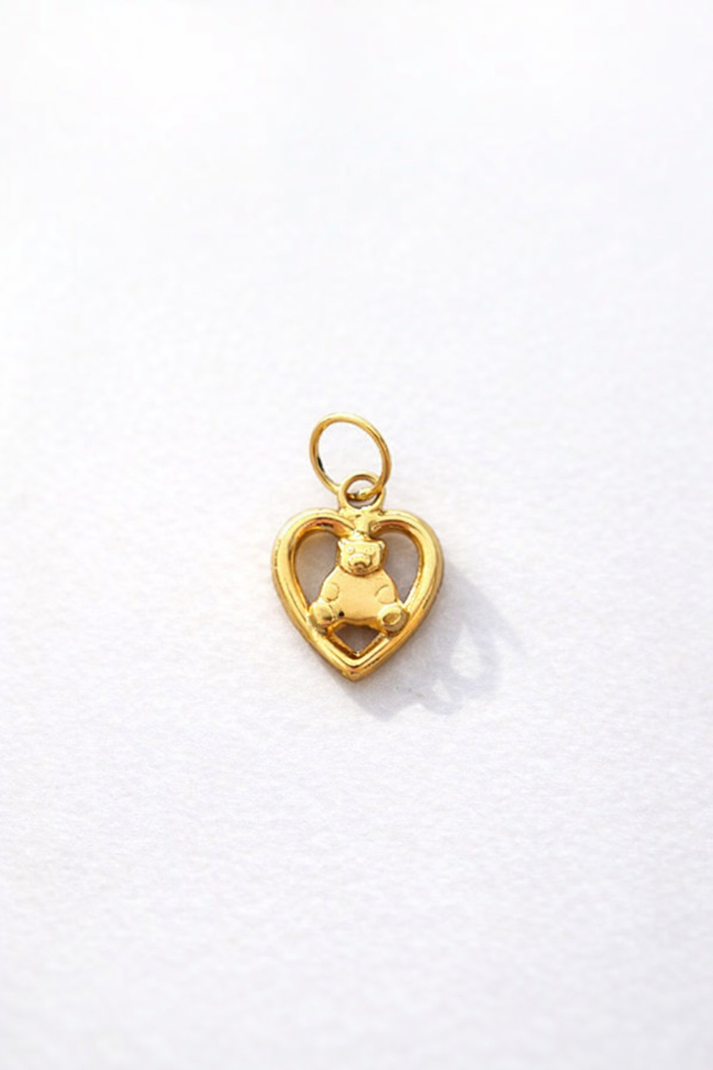Colgante Oro 18k corazon oso